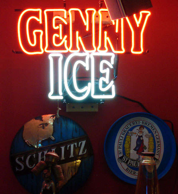 Neons_Genny_Ice_Oct_2006_00